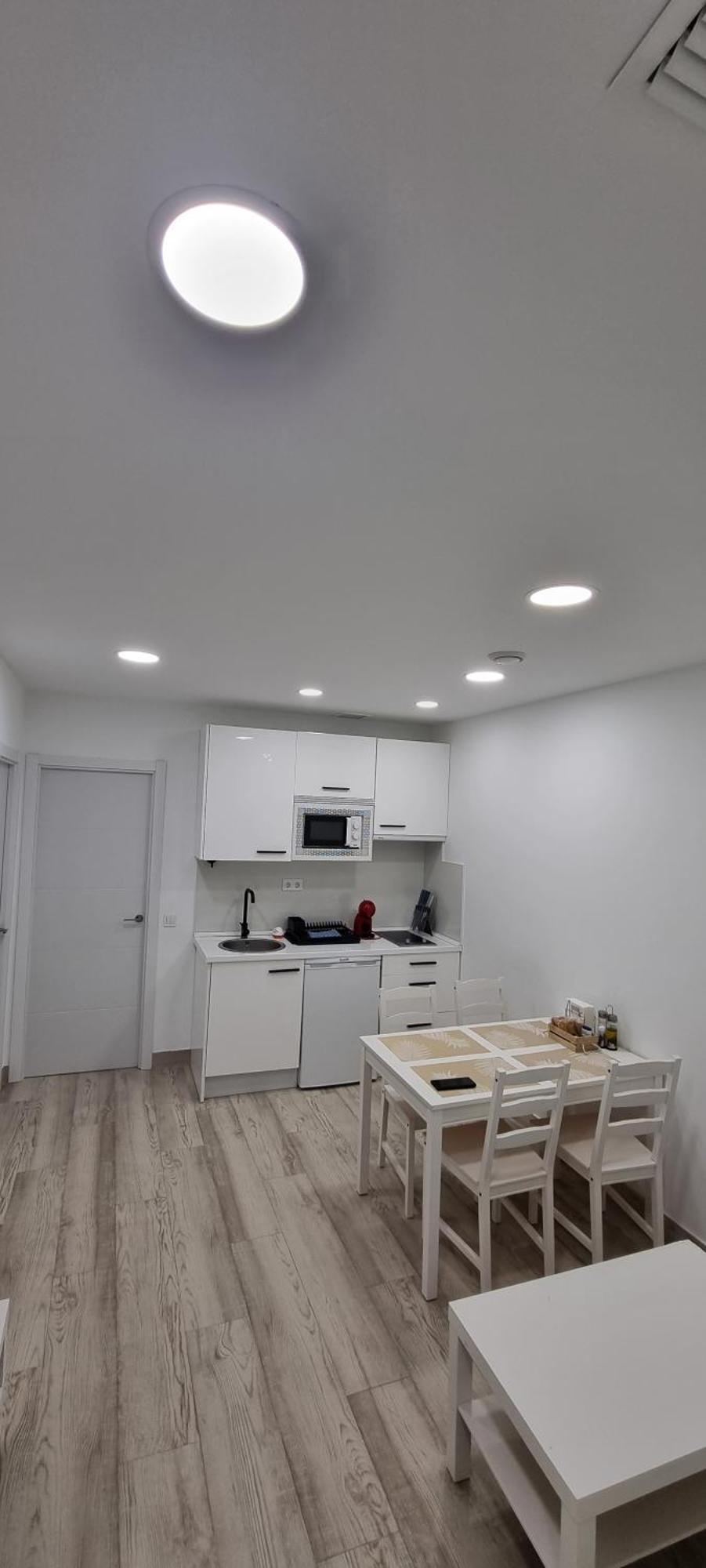 Apartamentos Tanez Santurce A Мадрид Екстериор снимка